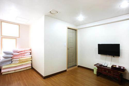 Guest house Mizo